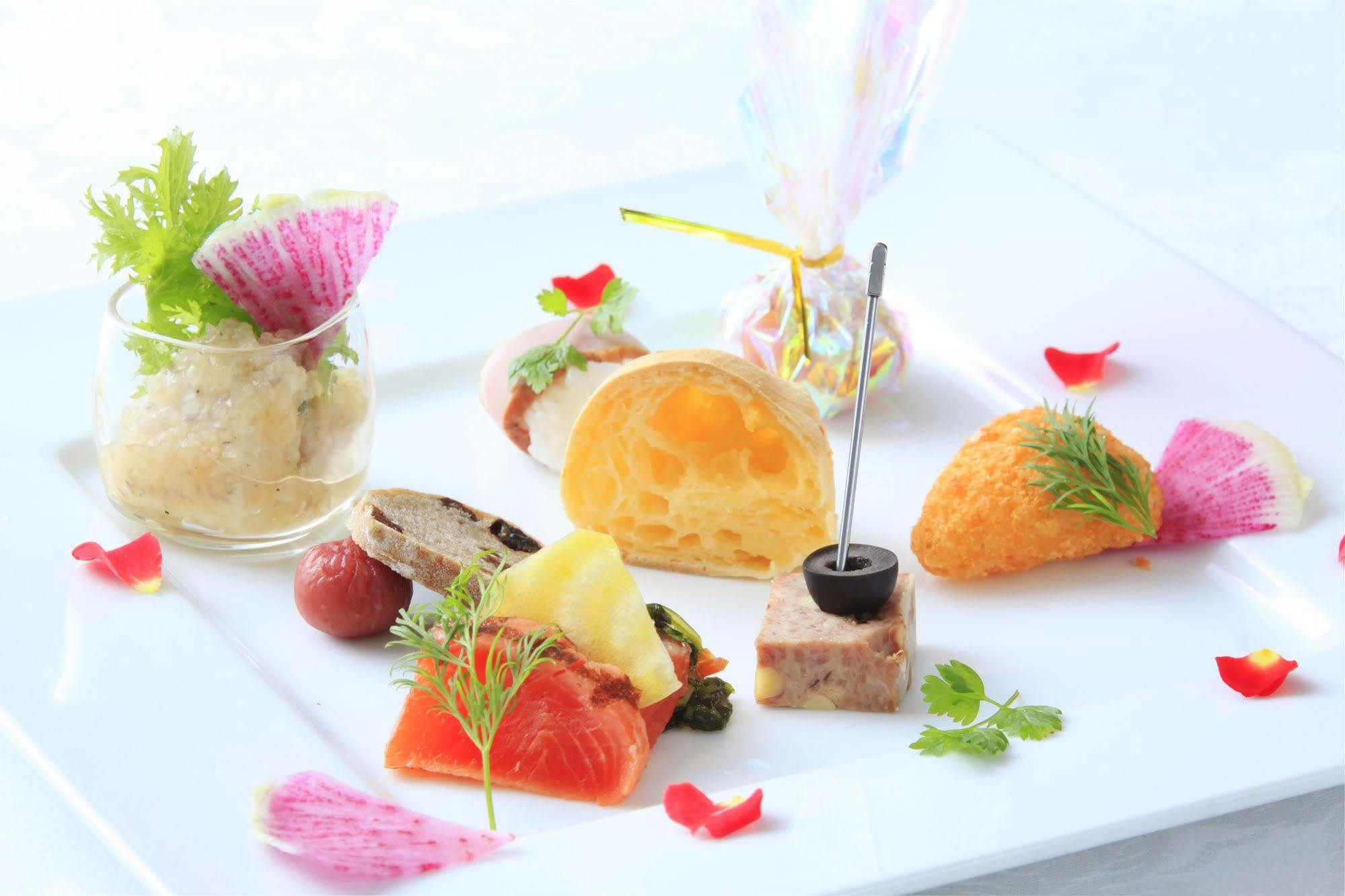 Yutorelo Karuizawa Hotel Екстериор снимка