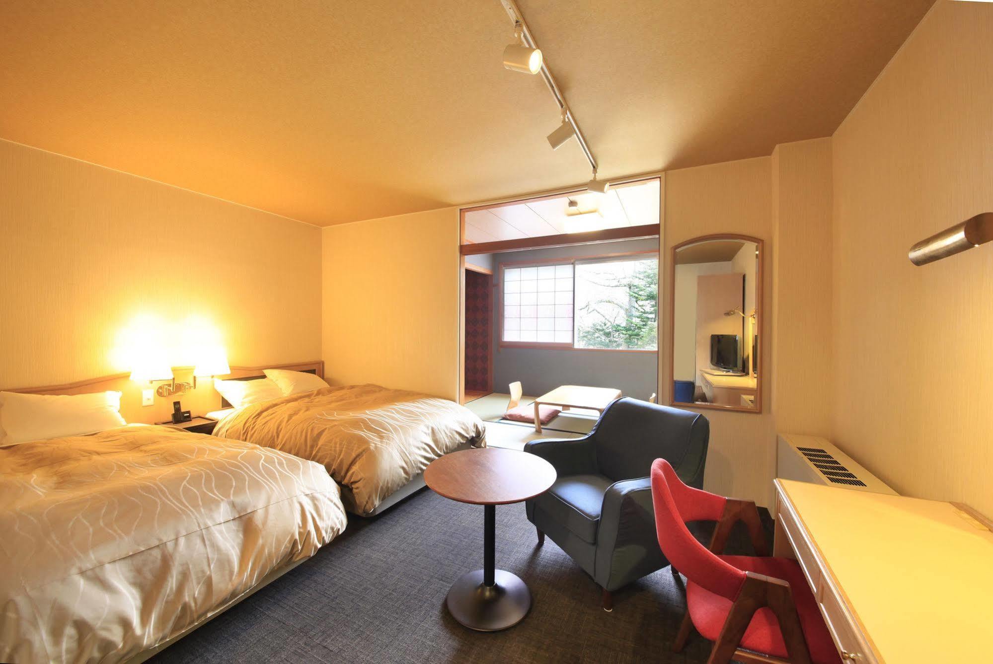 Yutorelo Karuizawa Hotel Екстериор снимка